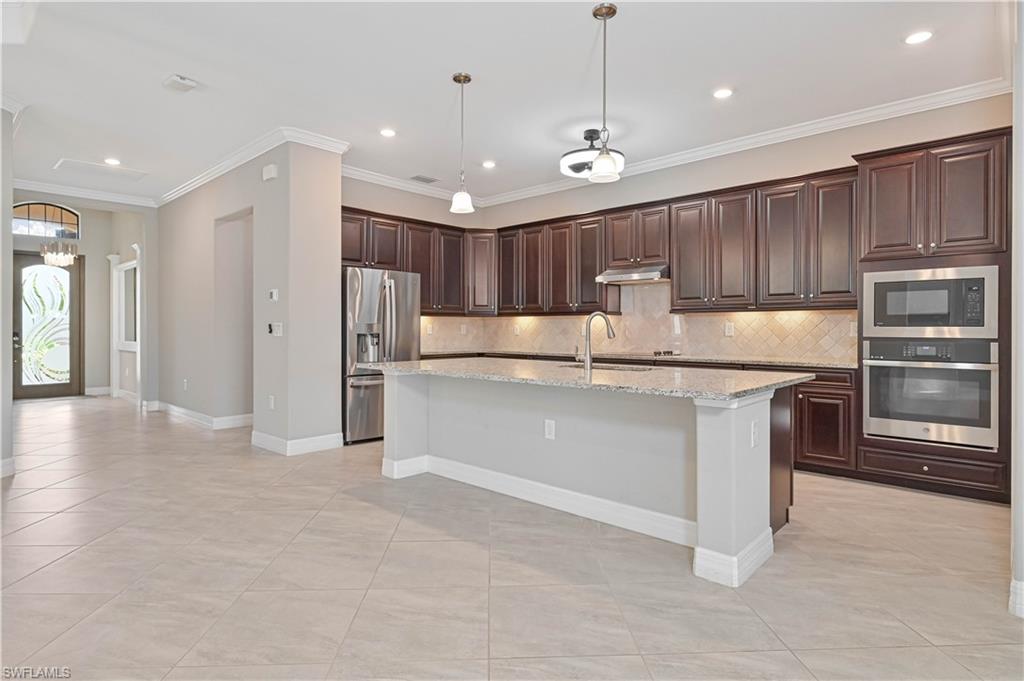BONITA NATIONAL GOLF AND COUNTRY CLUB - Residential Lease
