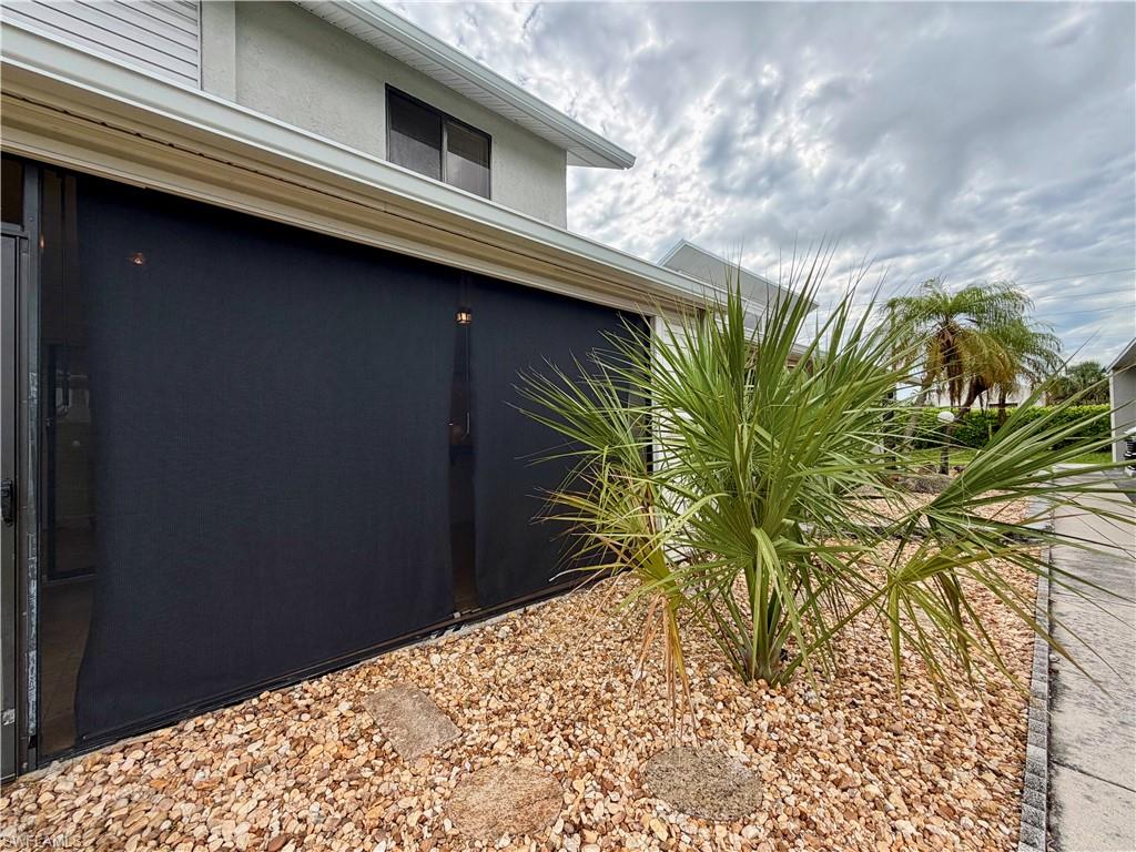 GOLFSIDE I - Residential Lease