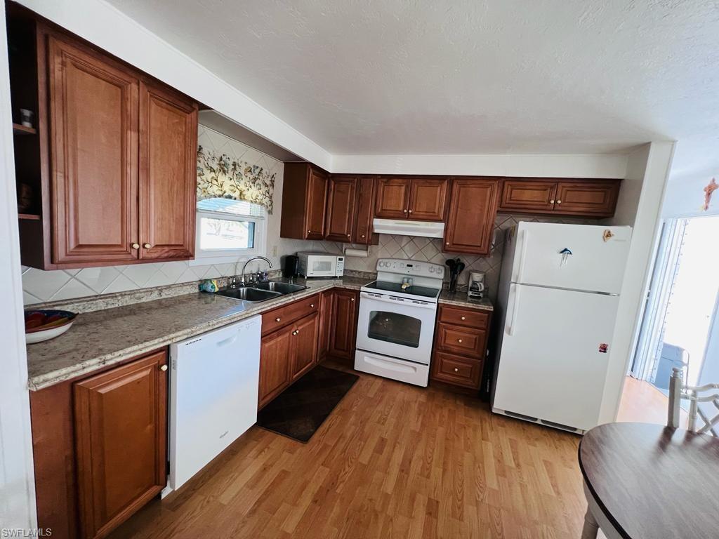 IMPERIAL BONITA ESTATES - Residential