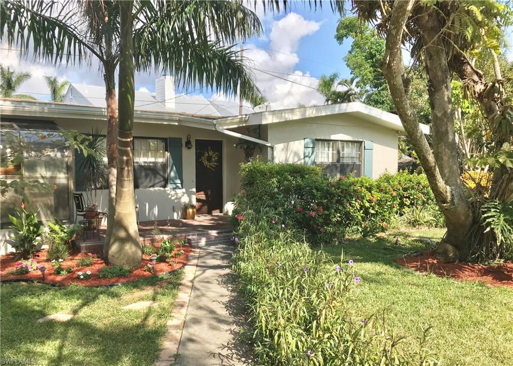Location.....location...location.  Winding street off McGregor Blvd. adjacent to Fort Myers Country Club and so close to downtown Fort Myers.  Great character and charm in this McGregor area home.  Absolutely adorable home with that "Old Ft. Myers" charm.
Property has extra room to the east of the house for a future pool if desired by the new owner.  
Features include a cozy front porch, Pella windows, new garage door, new stainless appliances, and new tile in the bathroom.