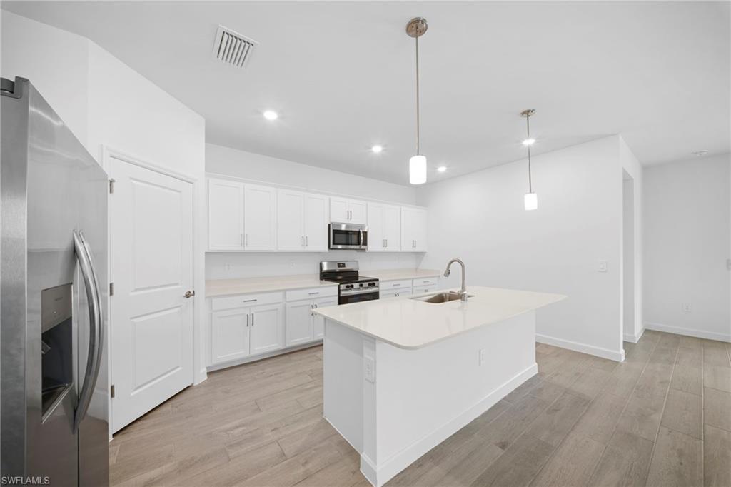 TIMBER CREEK - Residential Lease