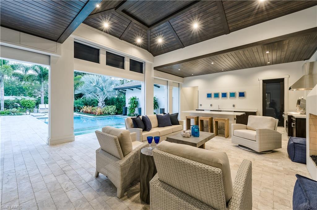 MOORINGS - Residential