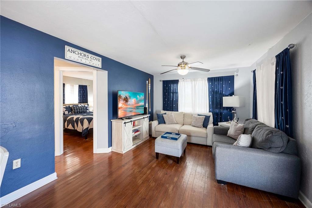 NAPLES PARK - Residential