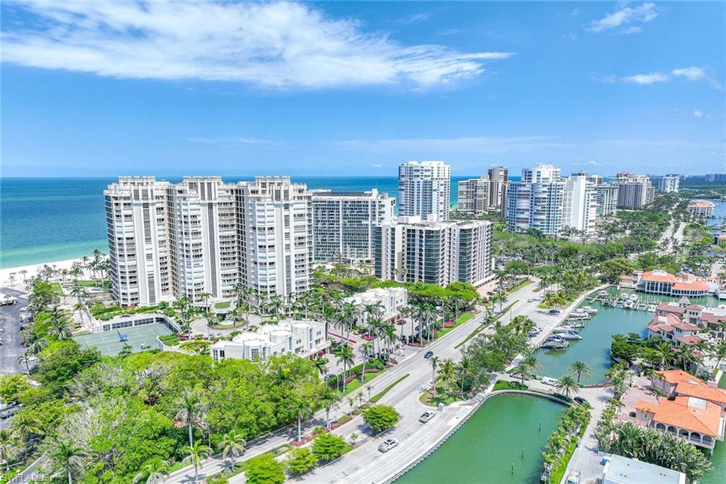 NAPLES PARK - Residential