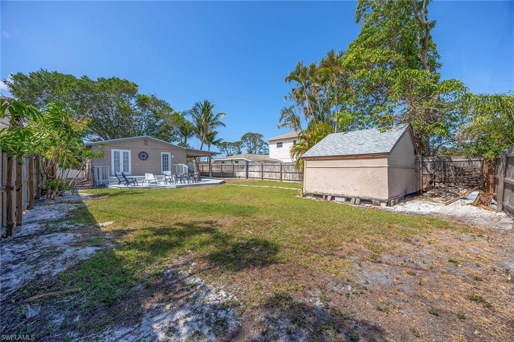 NAPLES PARK - Residential