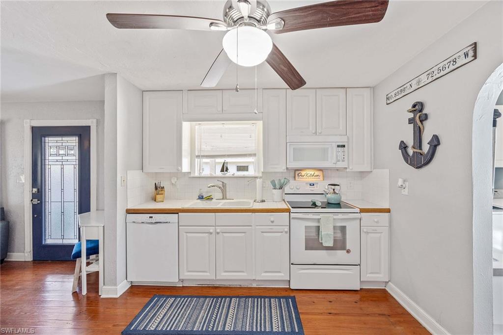 NAPLES PARK - Residential