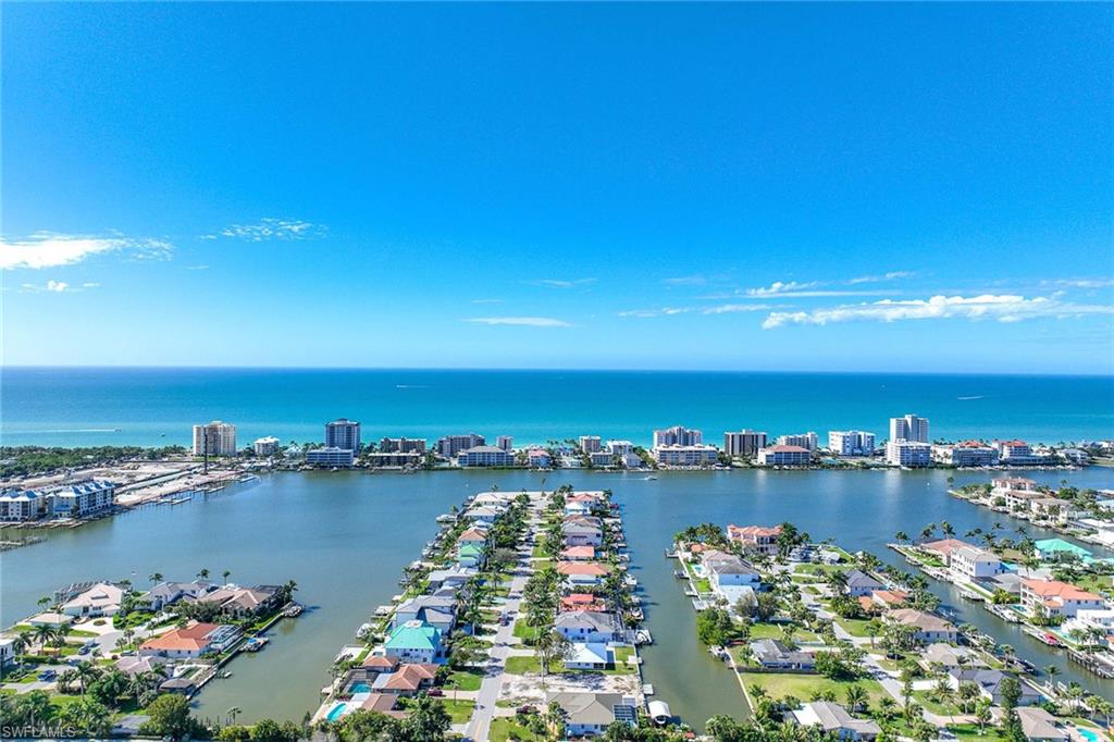 NAPLES PARK - Residential