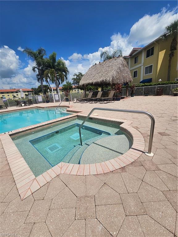 KEY ROYAL CONDOMINIUMS - Residential