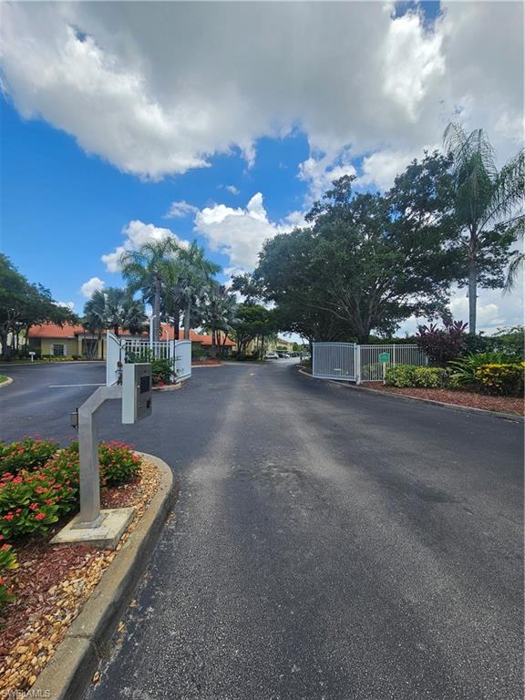 KEY ROYAL CONDOMINIUMS - Residential