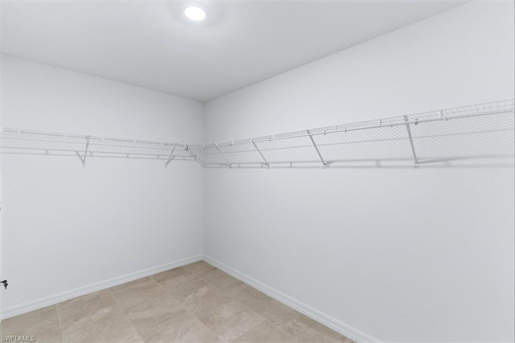 OAK VIEW - Residential Lease