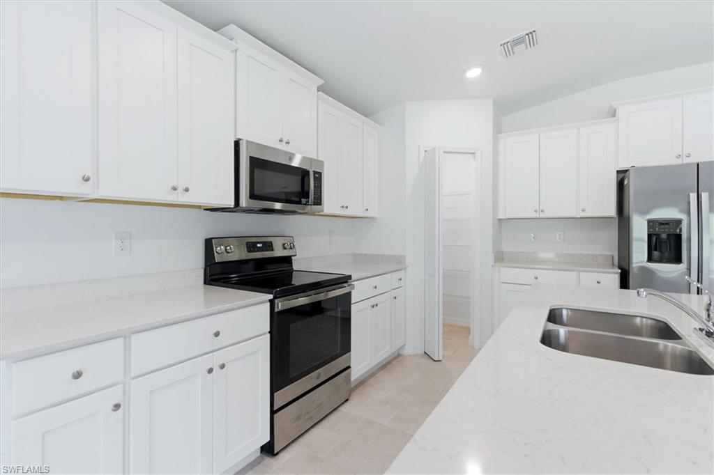 OAK VIEW - Residential Lease