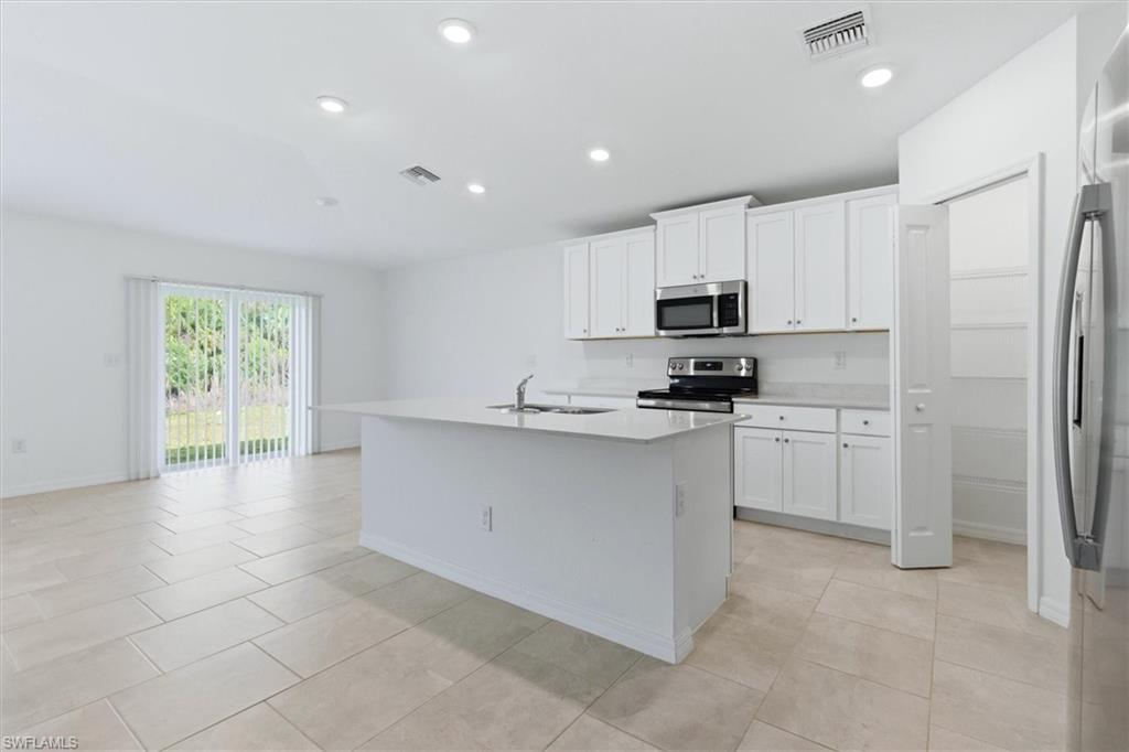 OAK VIEW - Residential Lease