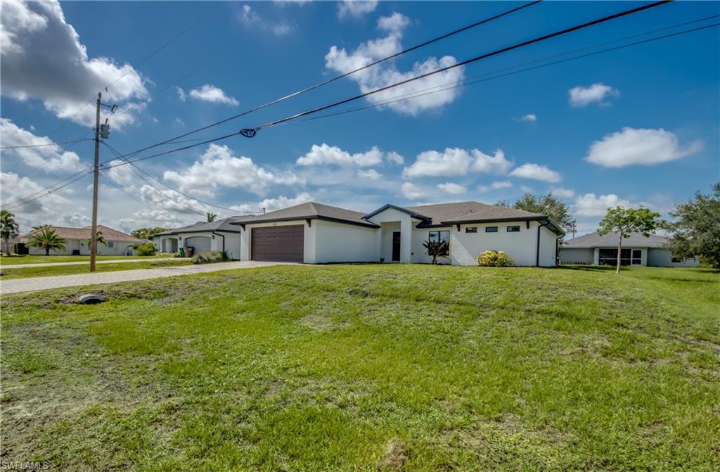CAPE CORAL - Residential