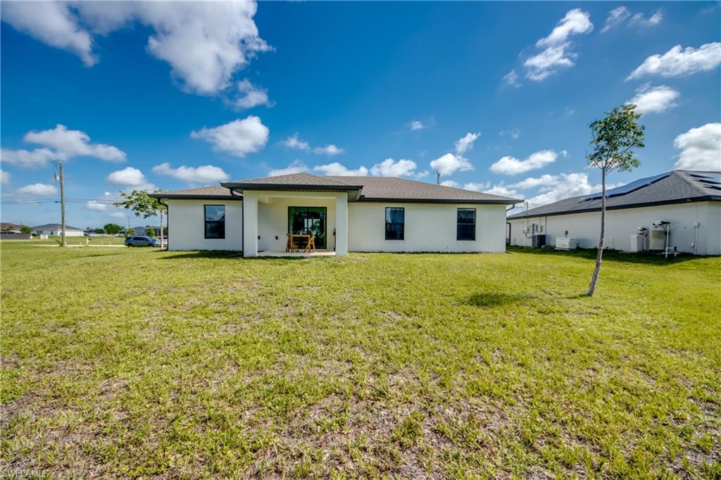 CAPE CORAL - Residential