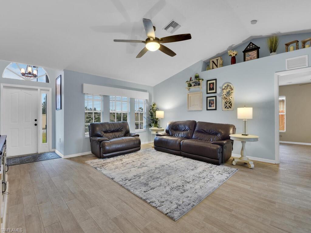 SPRING LAKES - Residential