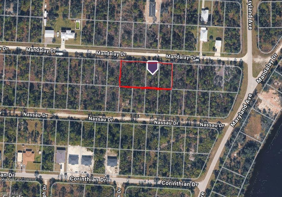 3 Side by side lots are available with a wonderful opportunity in Punta Gorda builders/investors special. 3 Lots are in one package; one can be split into two lots if needed to give you a total of 4 lots. Many new construction homes in the area, electric is at the road for an easy build.