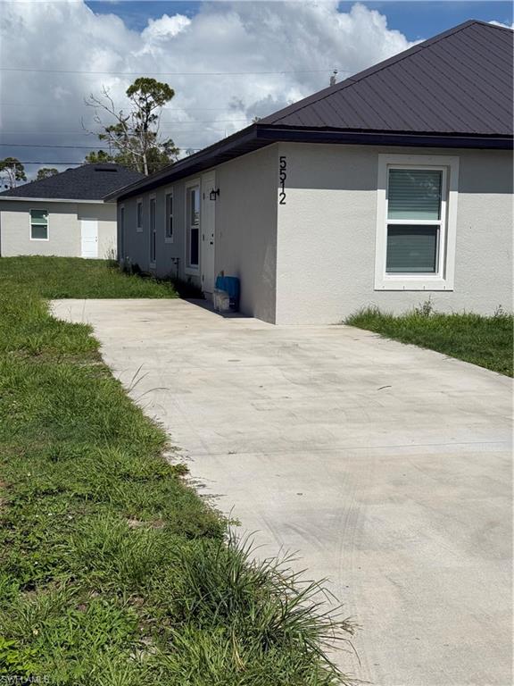 PINE MANOR - Residential Income