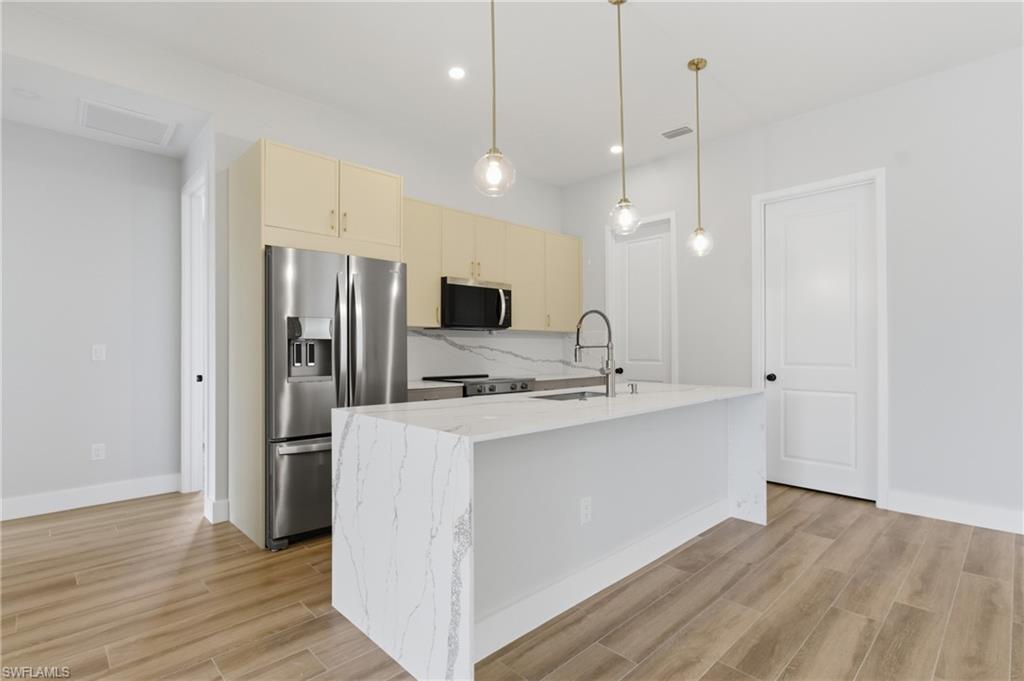 SOUTH GULF COVE - Residential