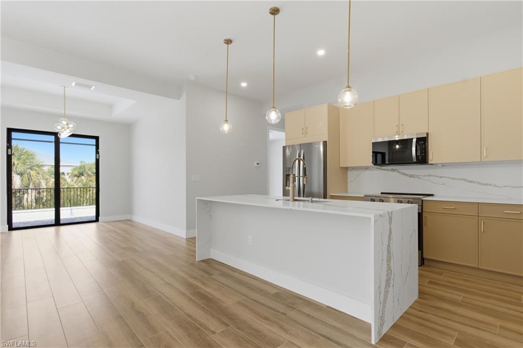 SOUTH GULF COVE - Residential