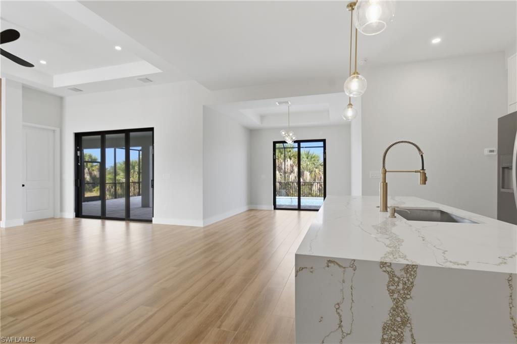 SOUTH GULF COVE - Residential