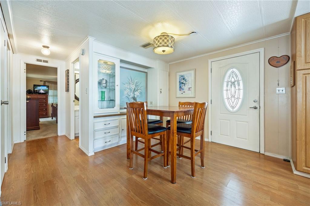 SIX LAKES COUNTRY CLUB - Residential