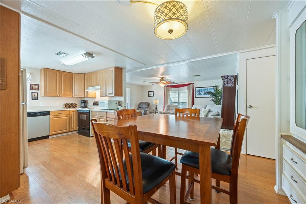 SIX LAKES COUNTRY CLUB - Residential
