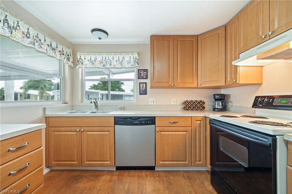 SIX LAKES COUNTRY CLUB - Residential