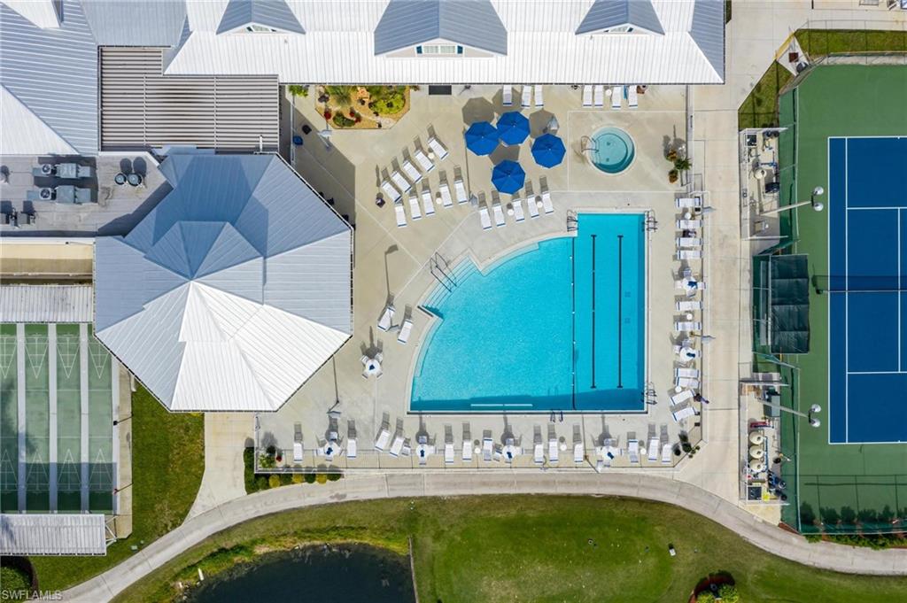 SIX LAKES COUNTRY CLUB - Residential