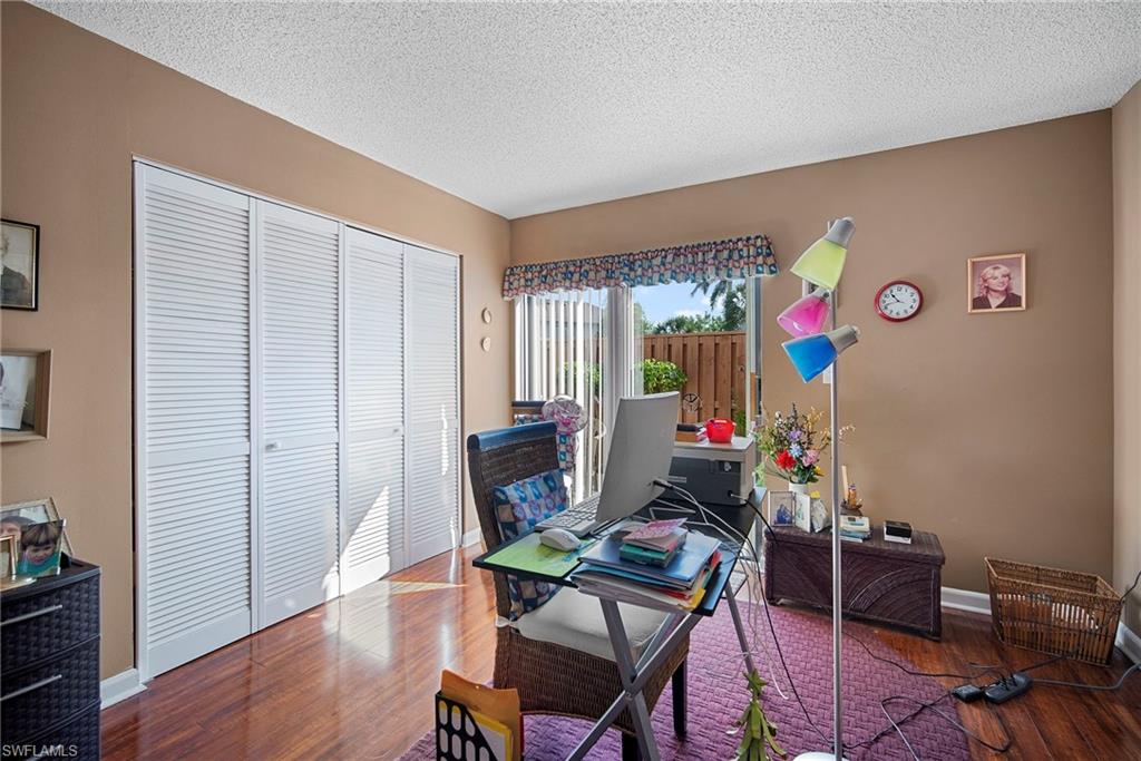 VILLAGE OF CEDARBEND - Residential