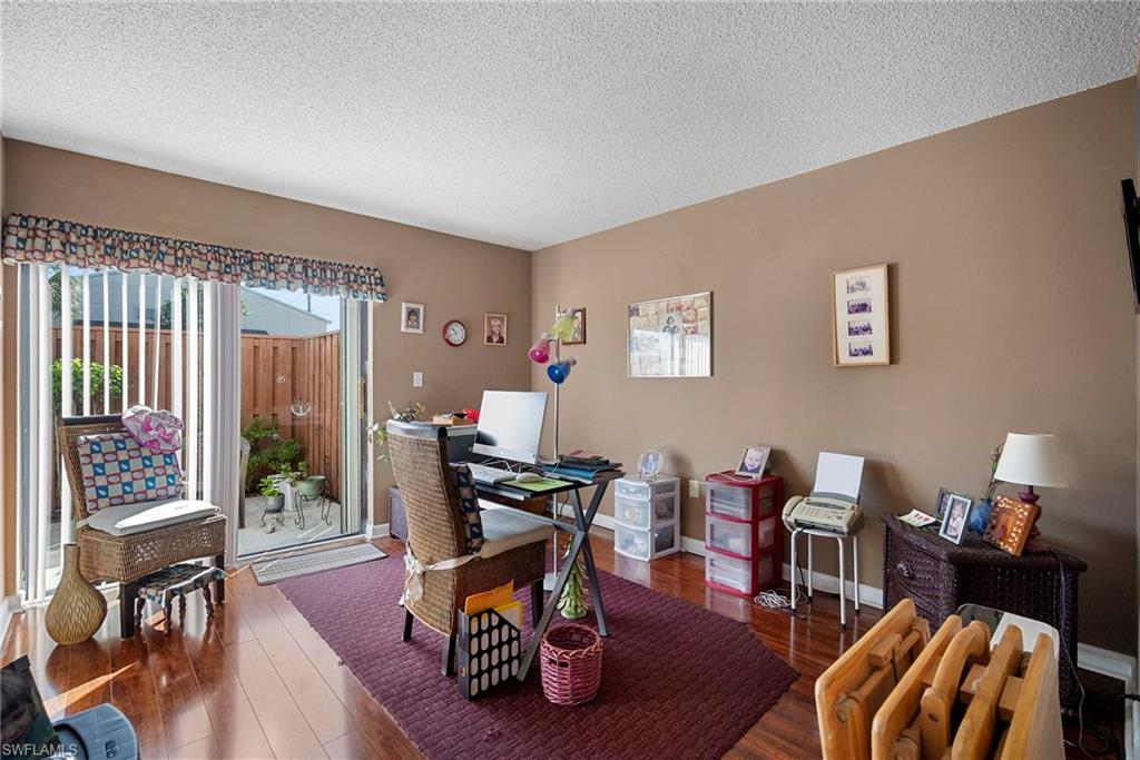 VILLAGE OF CEDARBEND - Residential