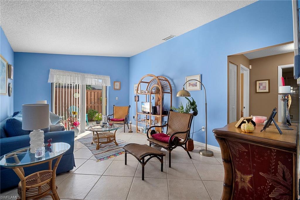 VILLAGE OF CEDARBEND - Residential