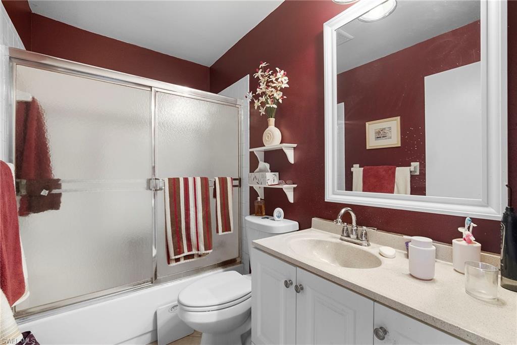 VILLAGE OF CEDARBEND - Residential