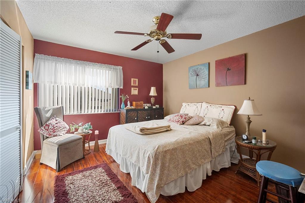 VILLAGE OF CEDARBEND - Residential