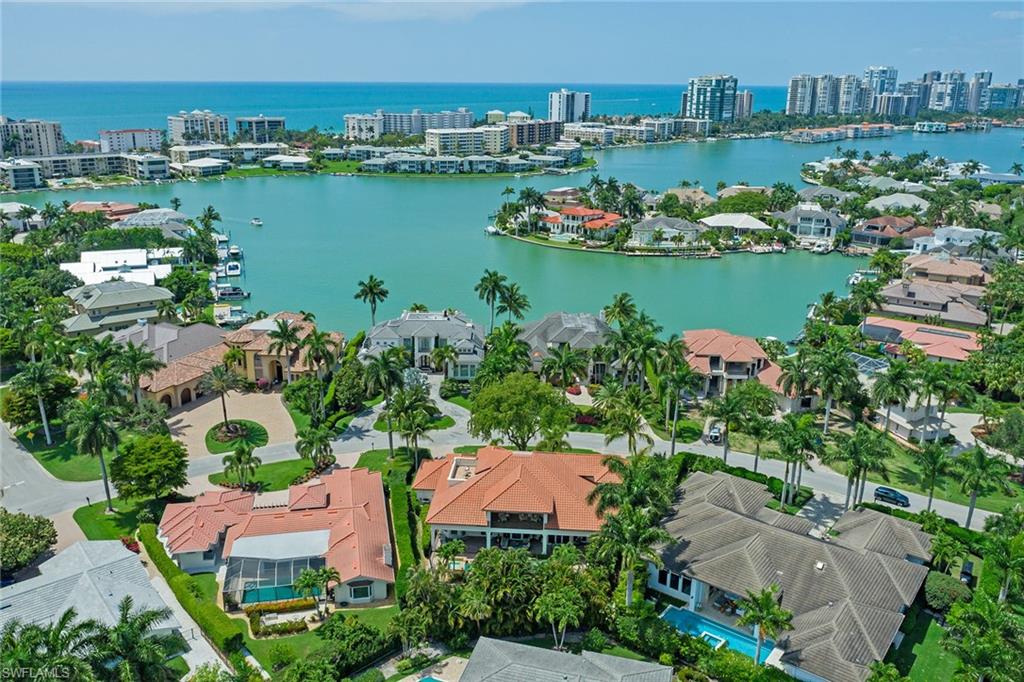 MOORINGS - Residential