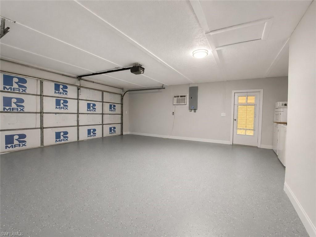 CAPE CORAL - Residential Lease