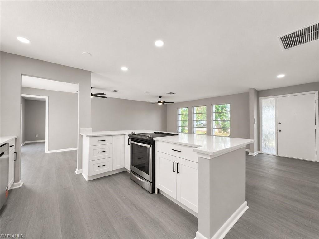 CAPE CORAL - Residential Lease