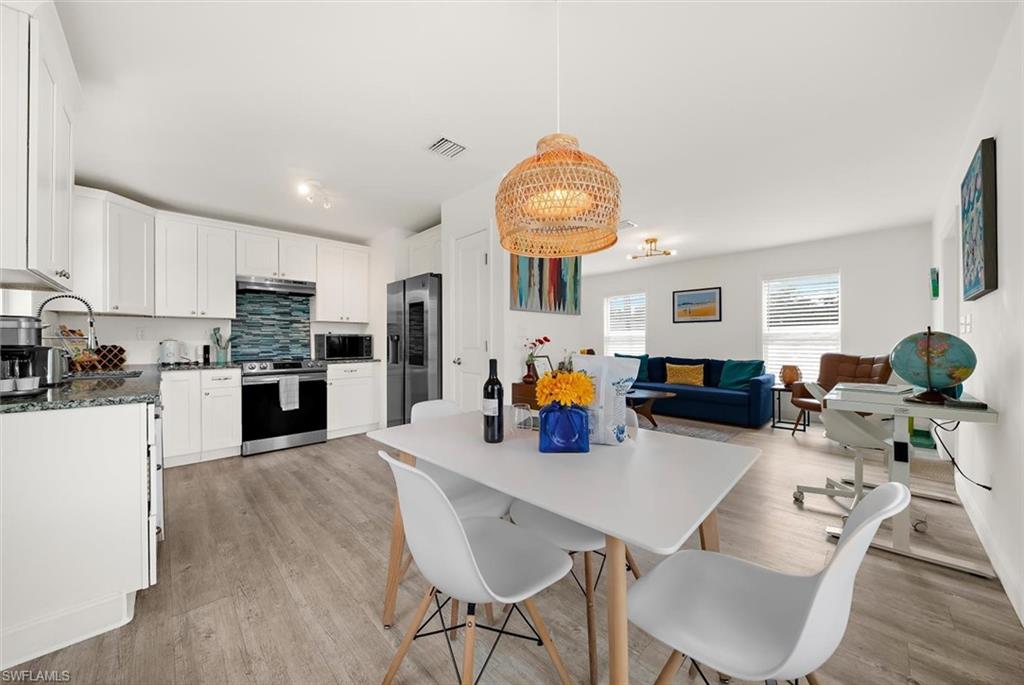 ARLINGTON PARK - Residential