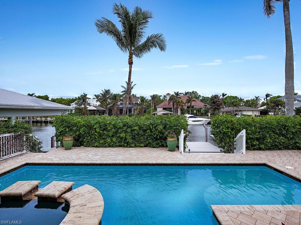 AQUALANE SHORES - Residential