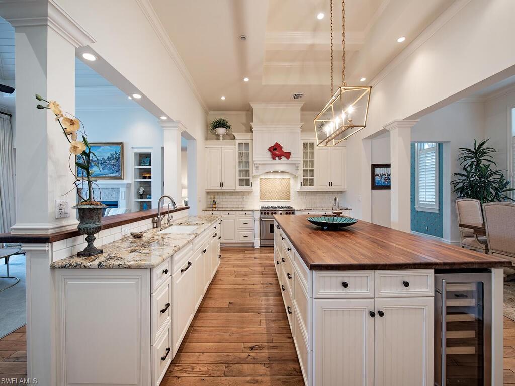 AQUALANE SHORES - Residential