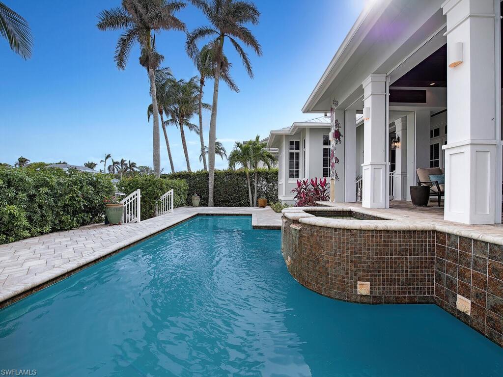 AQUALANE SHORES - Residential
