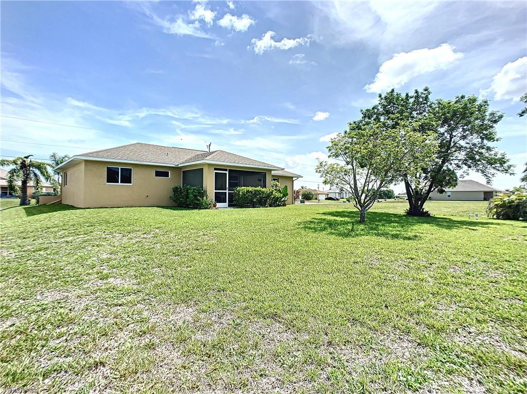 CAPE CORAL - Residential
