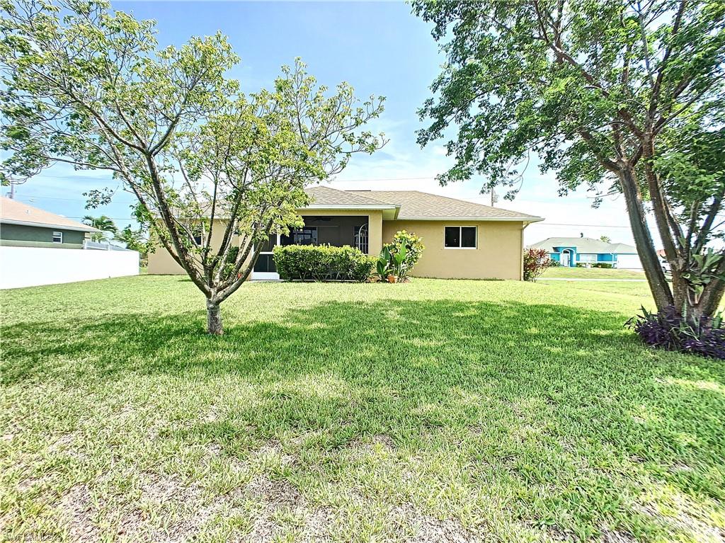 CAPE CORAL - Residential