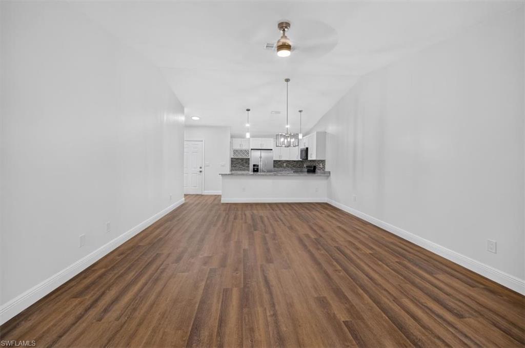 ISLAND PARK VILLAGE - Residential