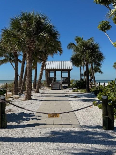 GULF ISLAND MANOR - Land
