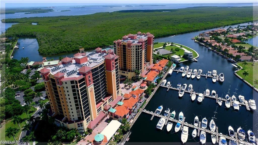 CAPE CORAL - Land