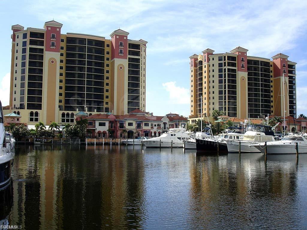 CAPE CORAL - Land