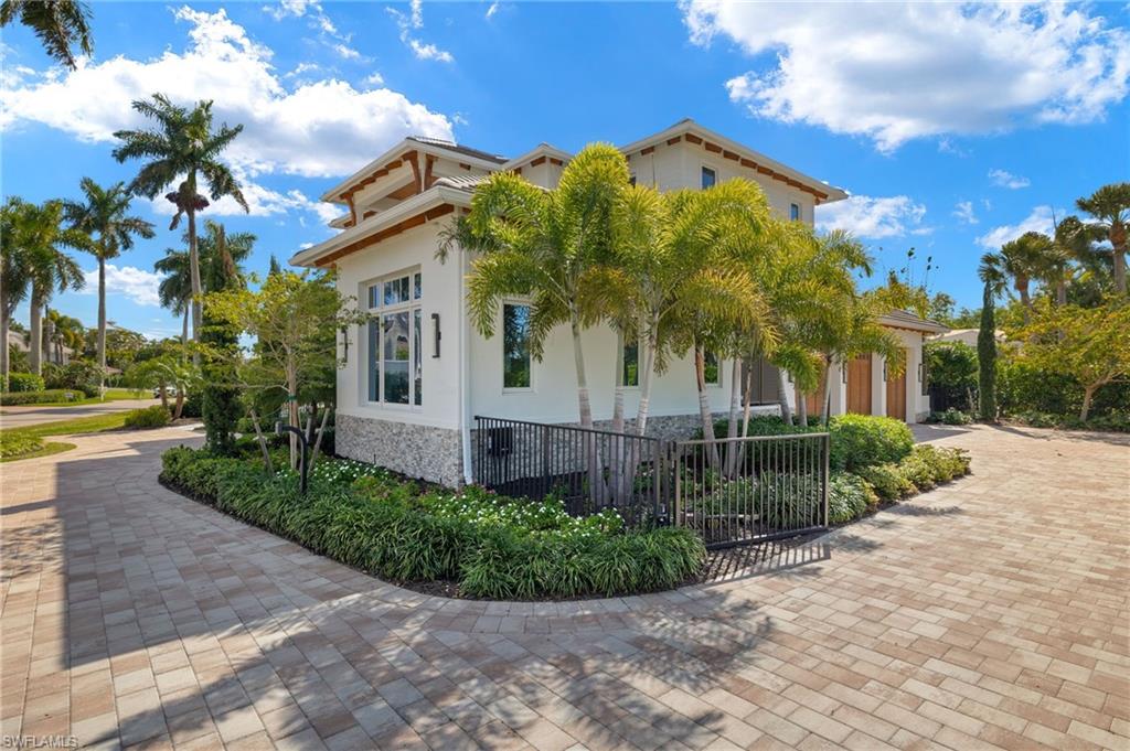 ROYAL HARBOR - Residential