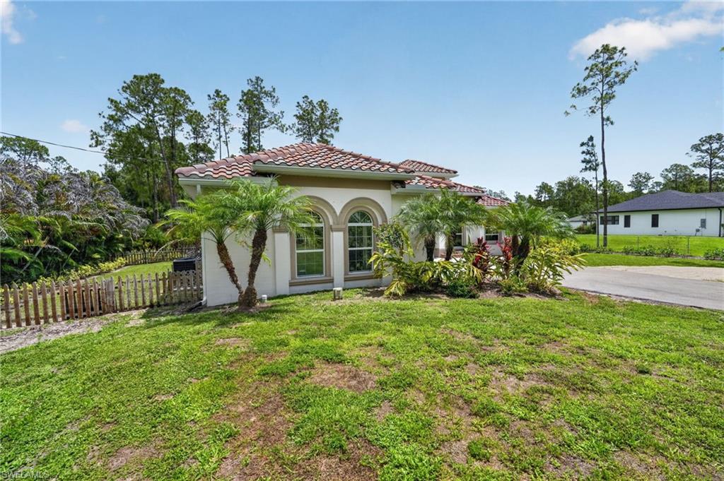 GOLDEN GATE ESTATES - Residential