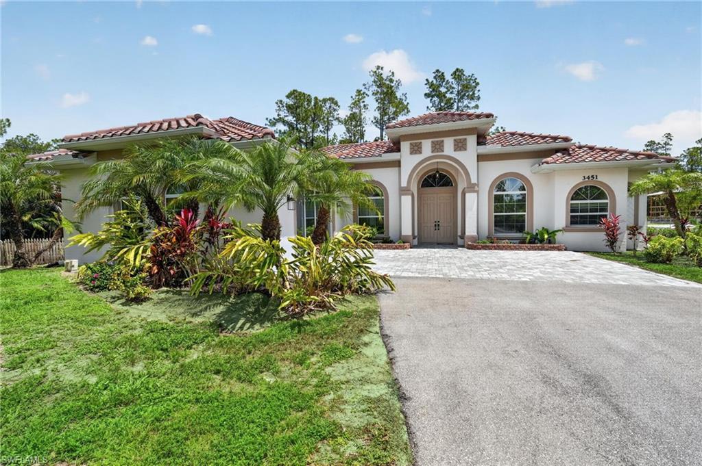 GOLDEN GATE ESTATES - Residential