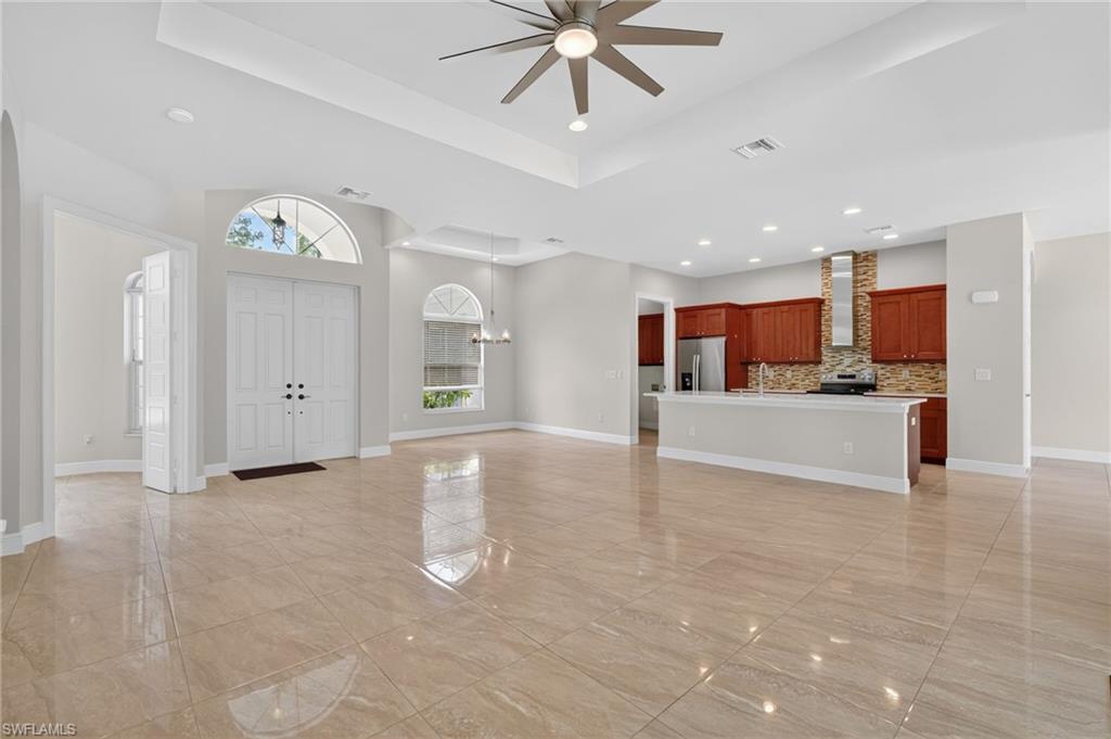 GOLDEN GATE ESTATES - Residential